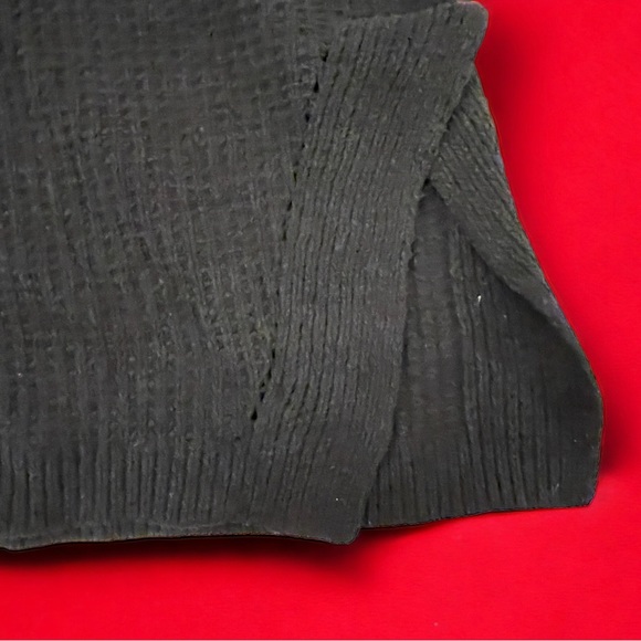 A New Day Sweater - Picture 2 of 9